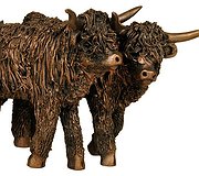 Frith Sculptures - Highland Heifers